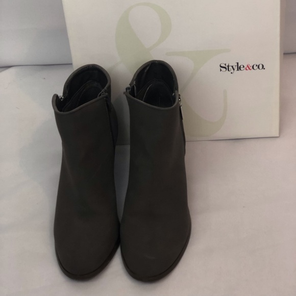 Grey Style &Co ankle boots - Picture 2 of 3
